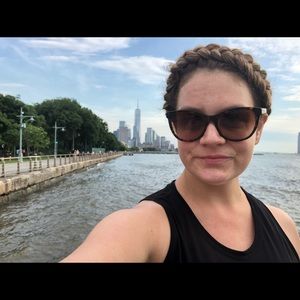 Meet your Posher, Erin